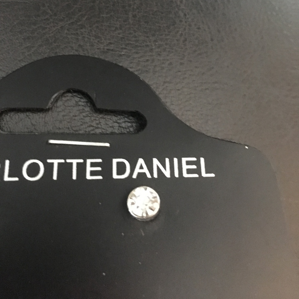 Charlotte Daniel Single Pave Stud